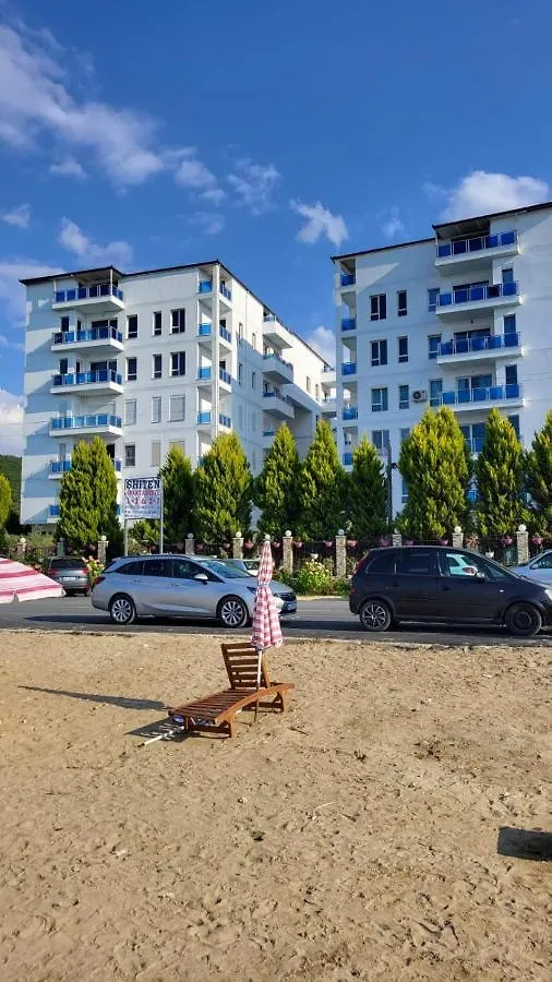 Tushemisht Lake View Studio Apartment 波格拉德茨
