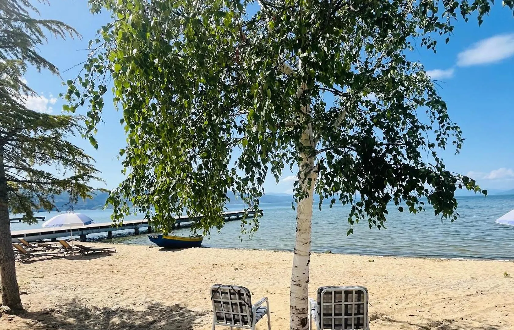 Tushemisht Lake View Studio Apartment 波格拉德茨